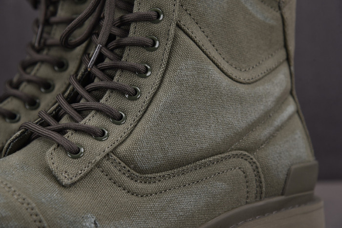 Ba*len*cia*ga boots