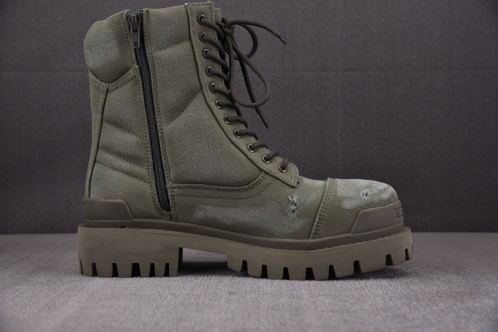 Ba*len*cia*ga boots