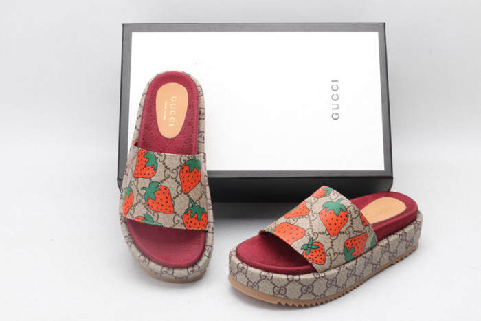 gucc slippers