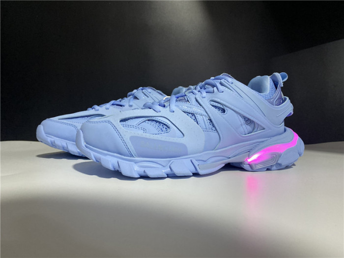 blcg track trainer light blue lighted  542023-w2la1-4800