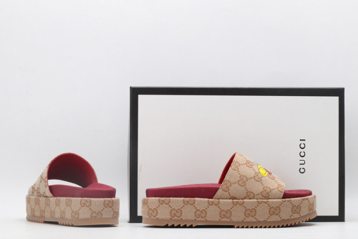 gucc slippers