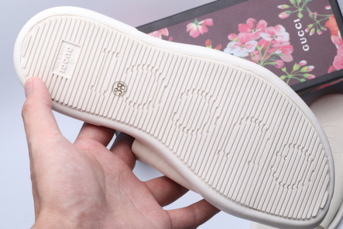 gucc slippers