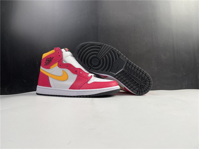 air jordan 1 retro high og light fusion red 555088-603