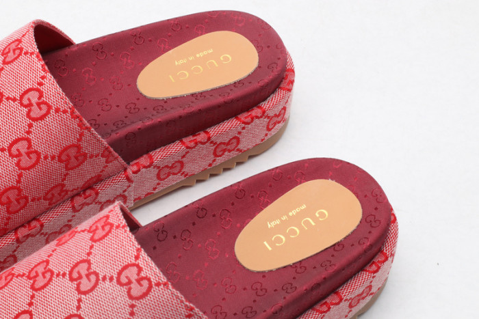 gucc slippers