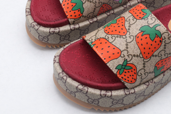 gucc slippers