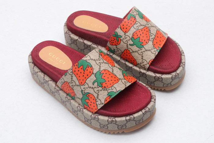 gucc slippers
