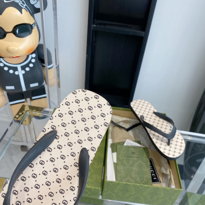 gucc slippers