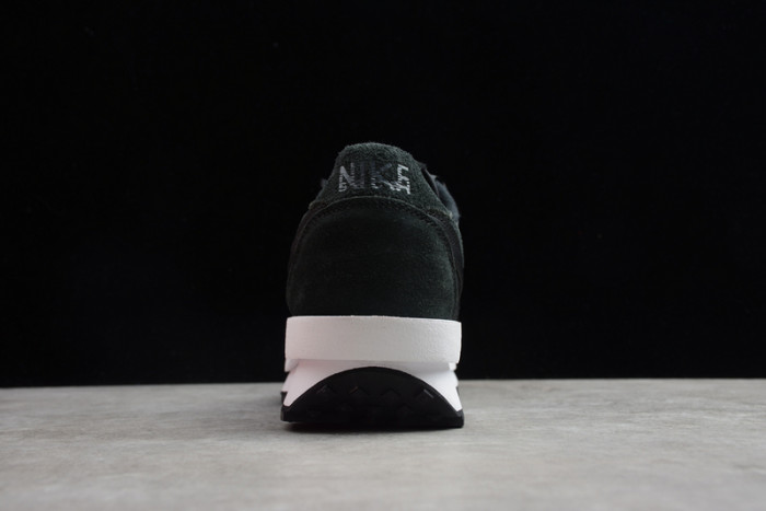 sacai x nike l0vtd waffle daybreak black white bv0073-002