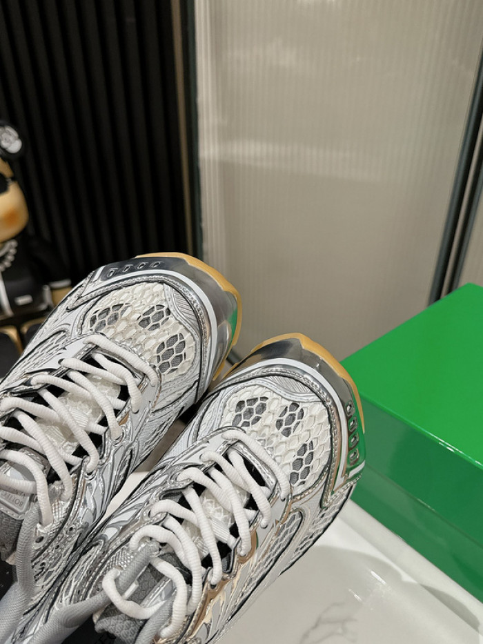 Bo*te*ga ve*ne*ta sneakers
