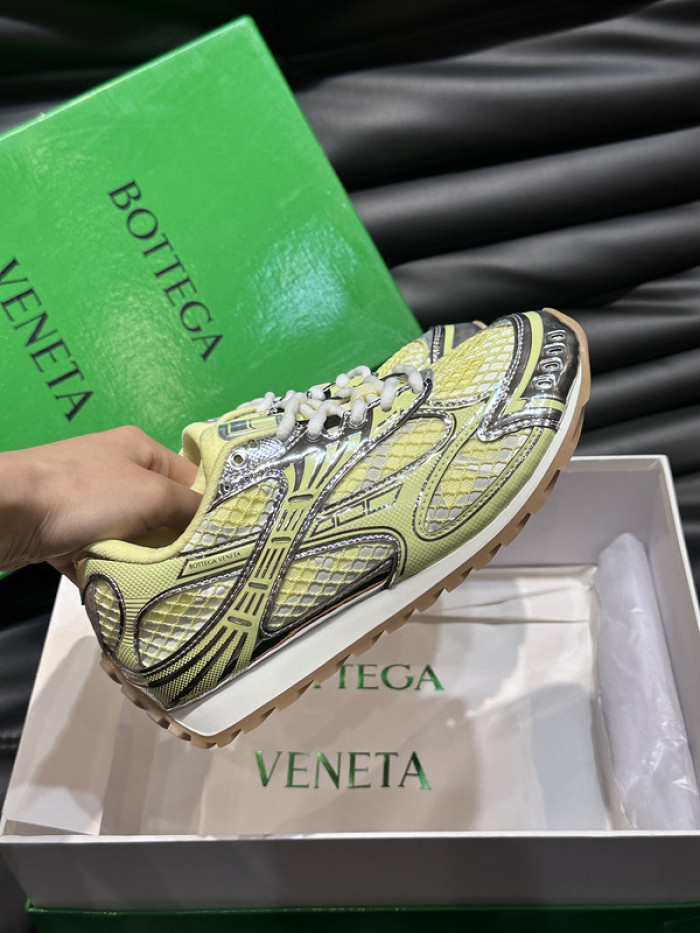 Bo*te*ga ve*ne*ta sneakers