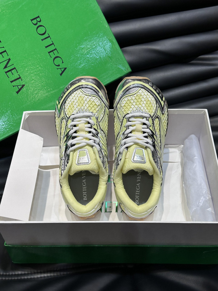 Bo*te*ga ve*ne*ta sneakers