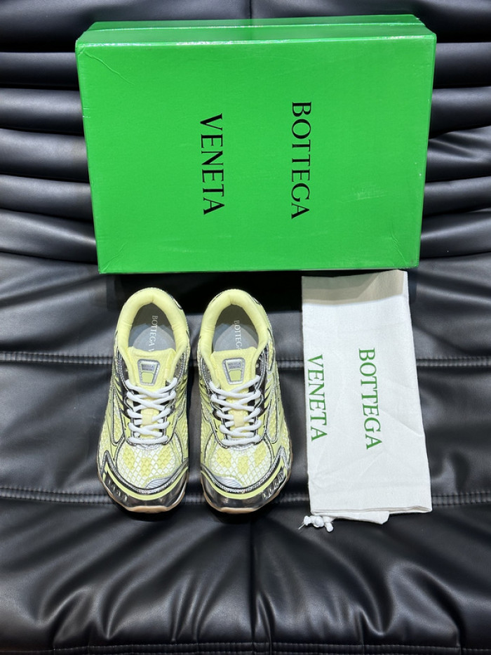 Bo*te*ga ve*ne*ta sneakers
