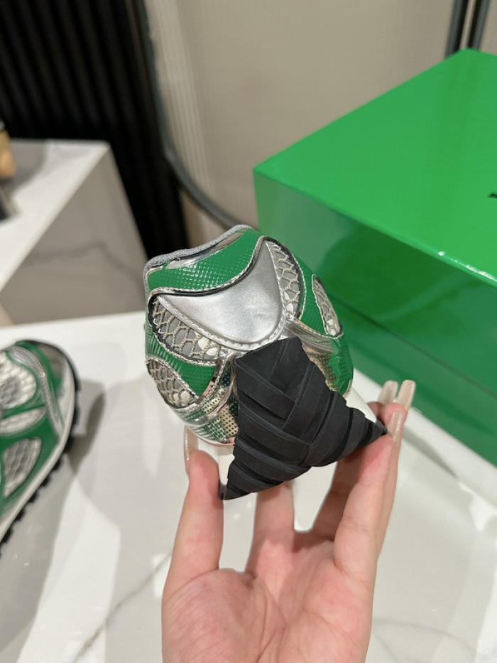 Bo*te*ga ve*ne*ta sneakers