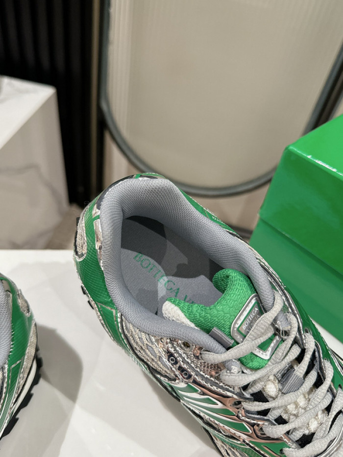 Bo*te*ga ve*ne*ta sneakers