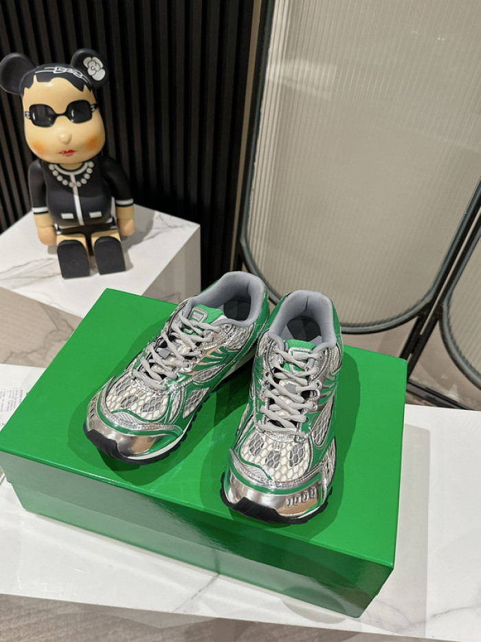 Bo*te*ga ve*ne*ta sneakers