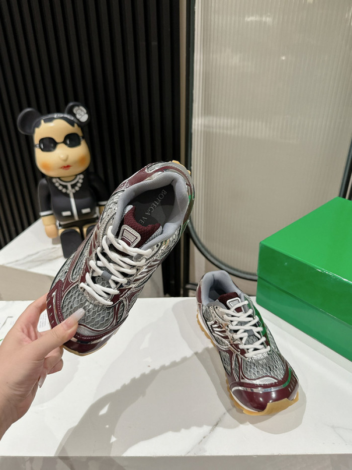 Bo*te*ga ve*ne*ta sneakers