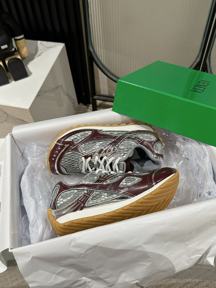 Bo*te*ga ve*ne*ta sneakers
