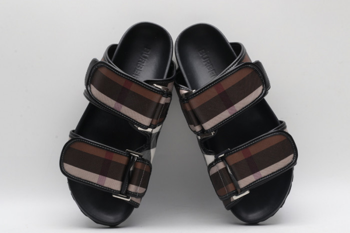 bur_berry slippers