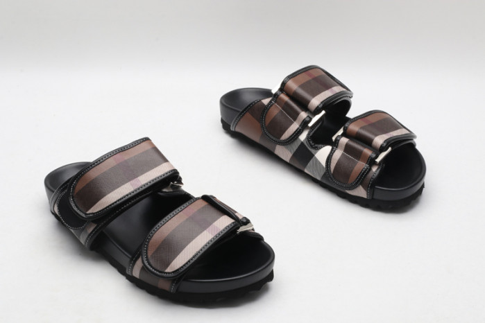 bur_berry slippers