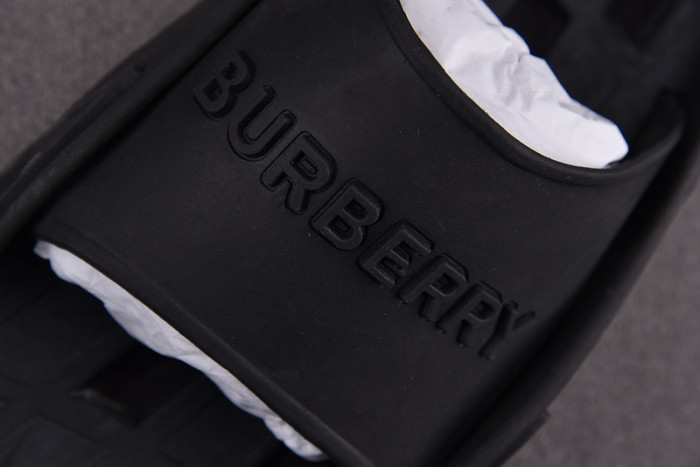 bur_berry slippers