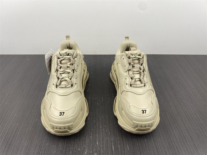 blcg sneaker triple.s.