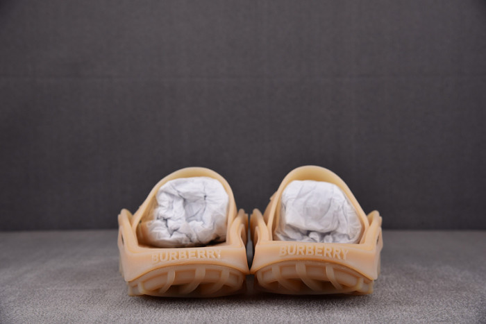 bur_berry slippers