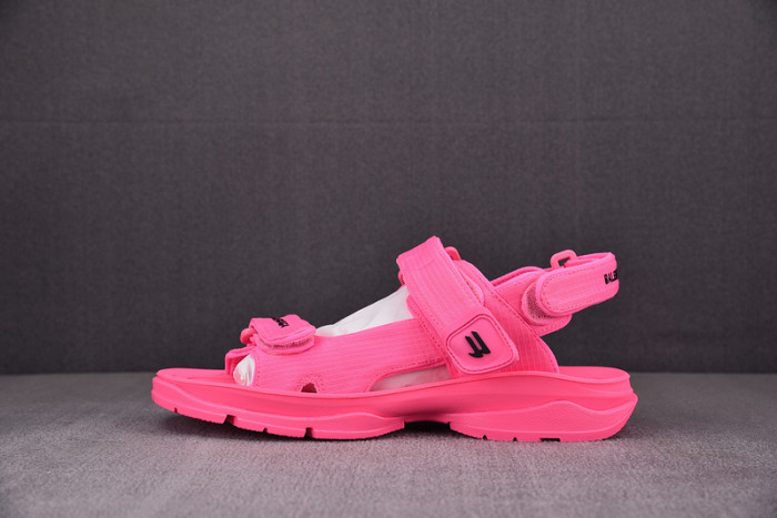 blcg sandals