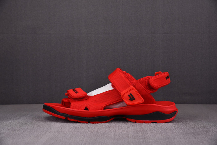 blcg sandals