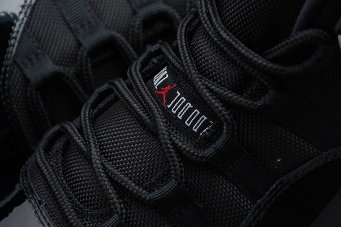 jordan 11 retro playoffs (2012)  378037-010