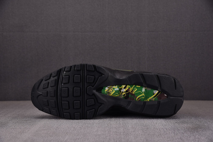 nike air max 95 sp corteiz sequoia - fb2709-300