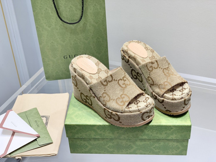 gucc slippers