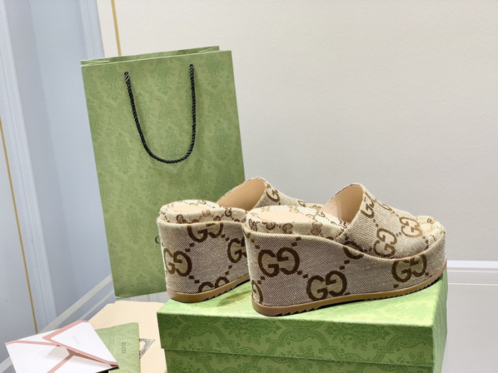 gucc slippers