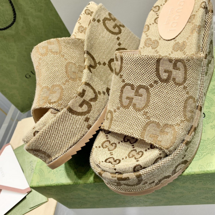 gucc slippers