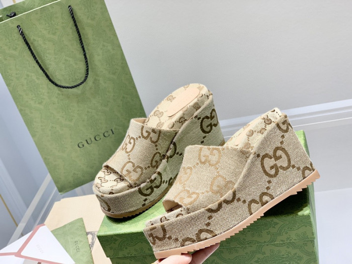 gucc slippers
