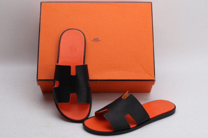 herm*s  slippers