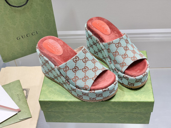 gucc slippers