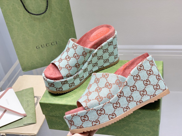 gucc slippers