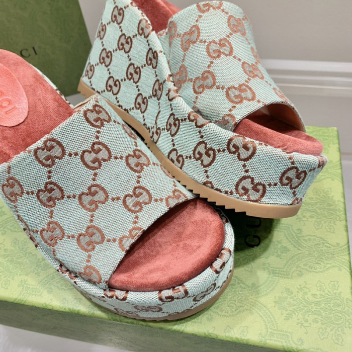 gucc slippers
