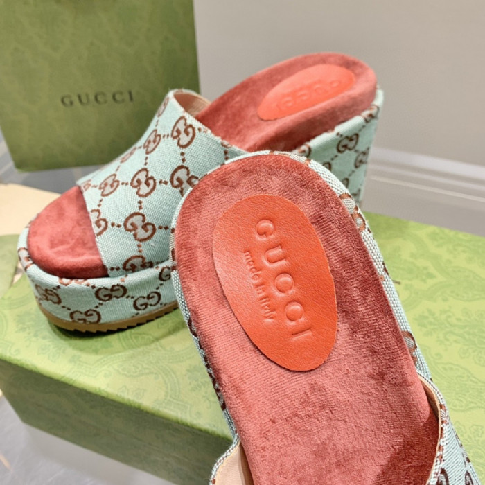 gucc slippers