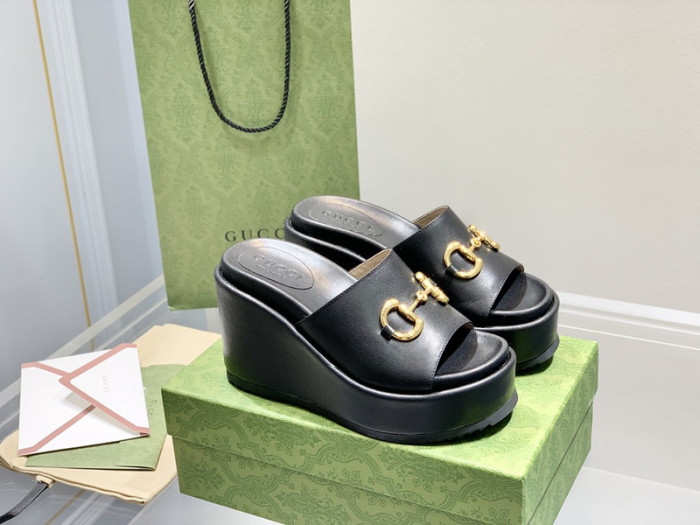gucc slippers