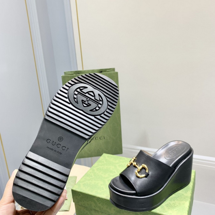 gucc slippers