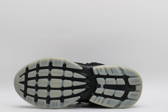 amiri bone runner