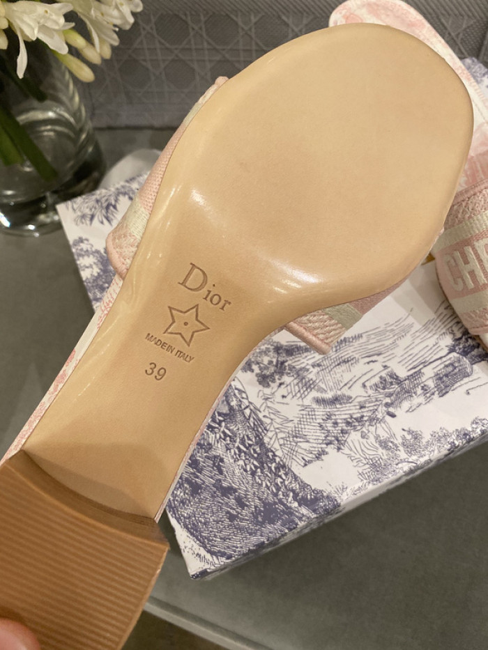 Ch**an di0r heel sandals