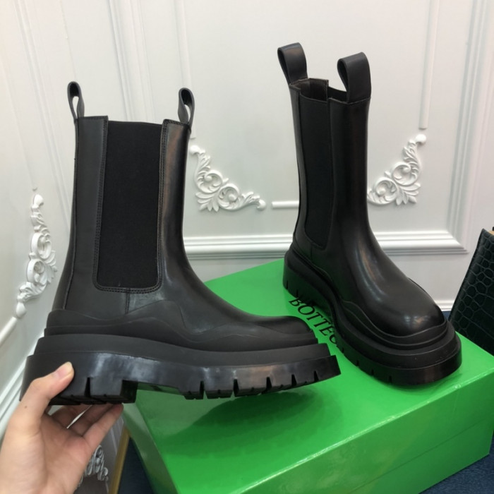 Bo*te*ga ve*ne*ta boots