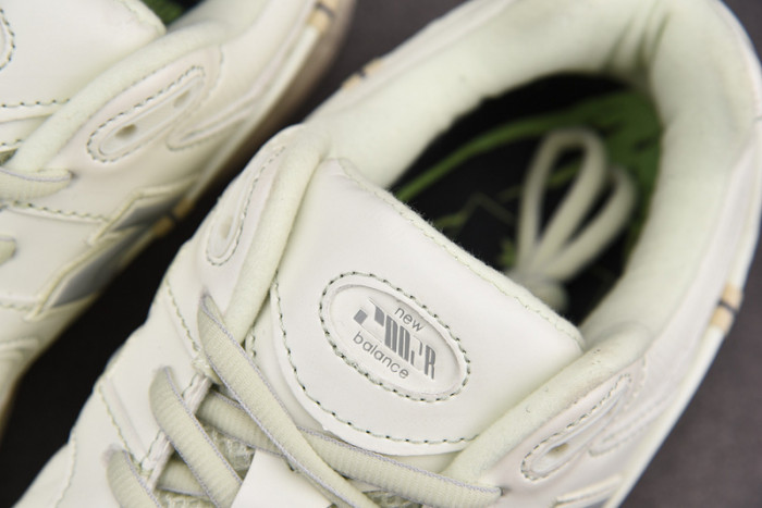 new balance 2002
