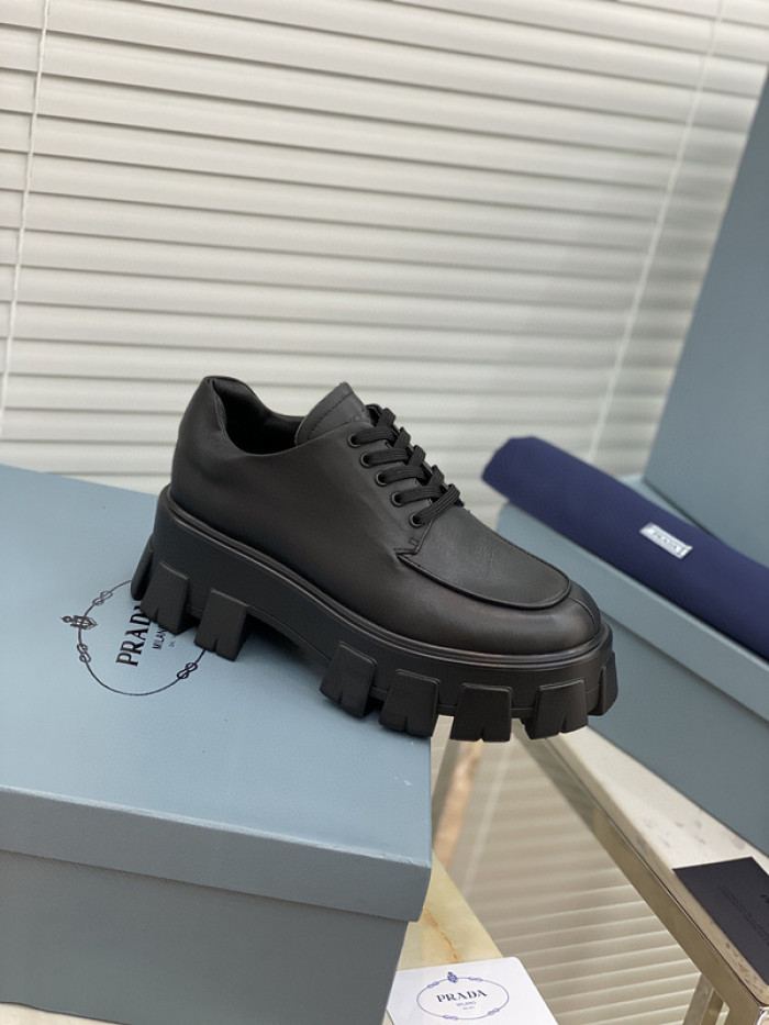 pra_da boots