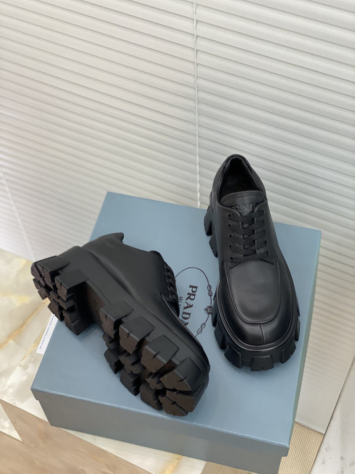 pra_da boots
