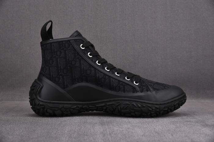 d10r b28 oblique high top sneaker