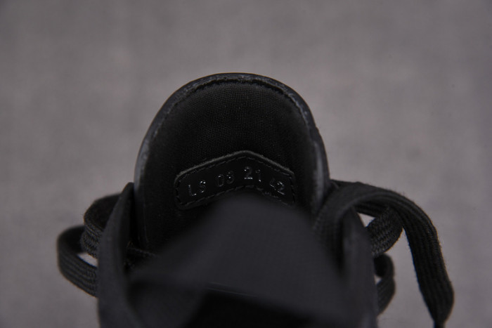 d10r b28  oblique high top sneaker