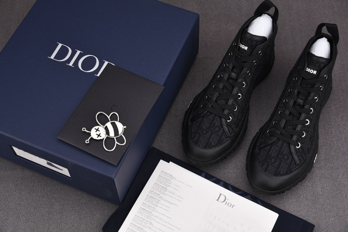 d10r b28 oblique high top sneaker